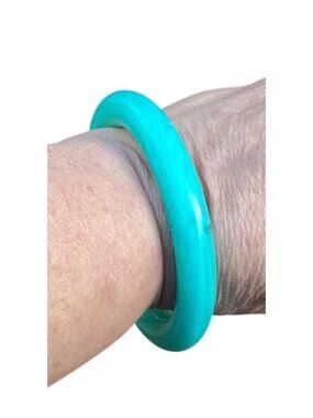 Vintage Chunky Marbled Turquoise Lucite Bangle Bracelet with Round Profile